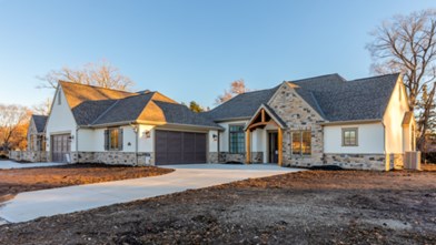 New Homes in Missouri MO - Mission Chateau by Kevin Green Homes