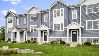 New Homes in Illinois IL - Stonewater Townhomes by D.R. Horton
