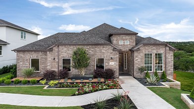 New Homes in Texas TX - 6 Creeks 55s by Taylor Morrison