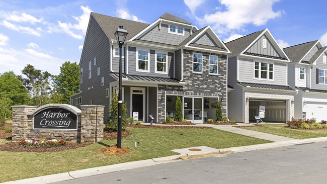 New Homes in Harbor Crossing by Eastwood Homes