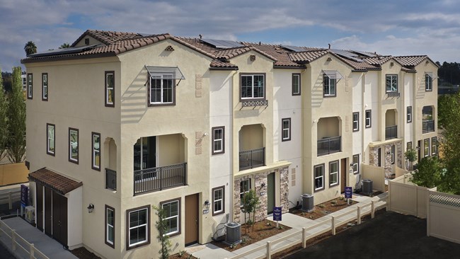 New Homes in Gateway Towns by Century Communities