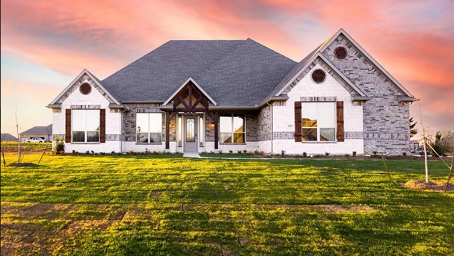 New Homes in Oak Creek Ranch by Sandlin Homes