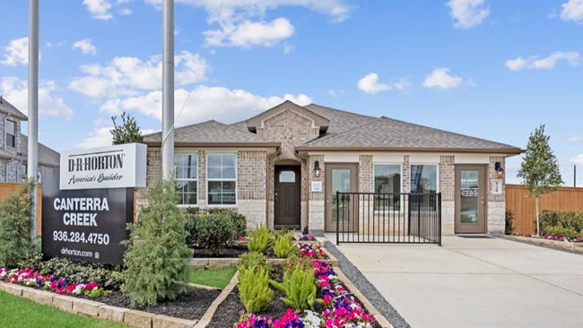 New Homes in Canterra Creek by D.R. Horton